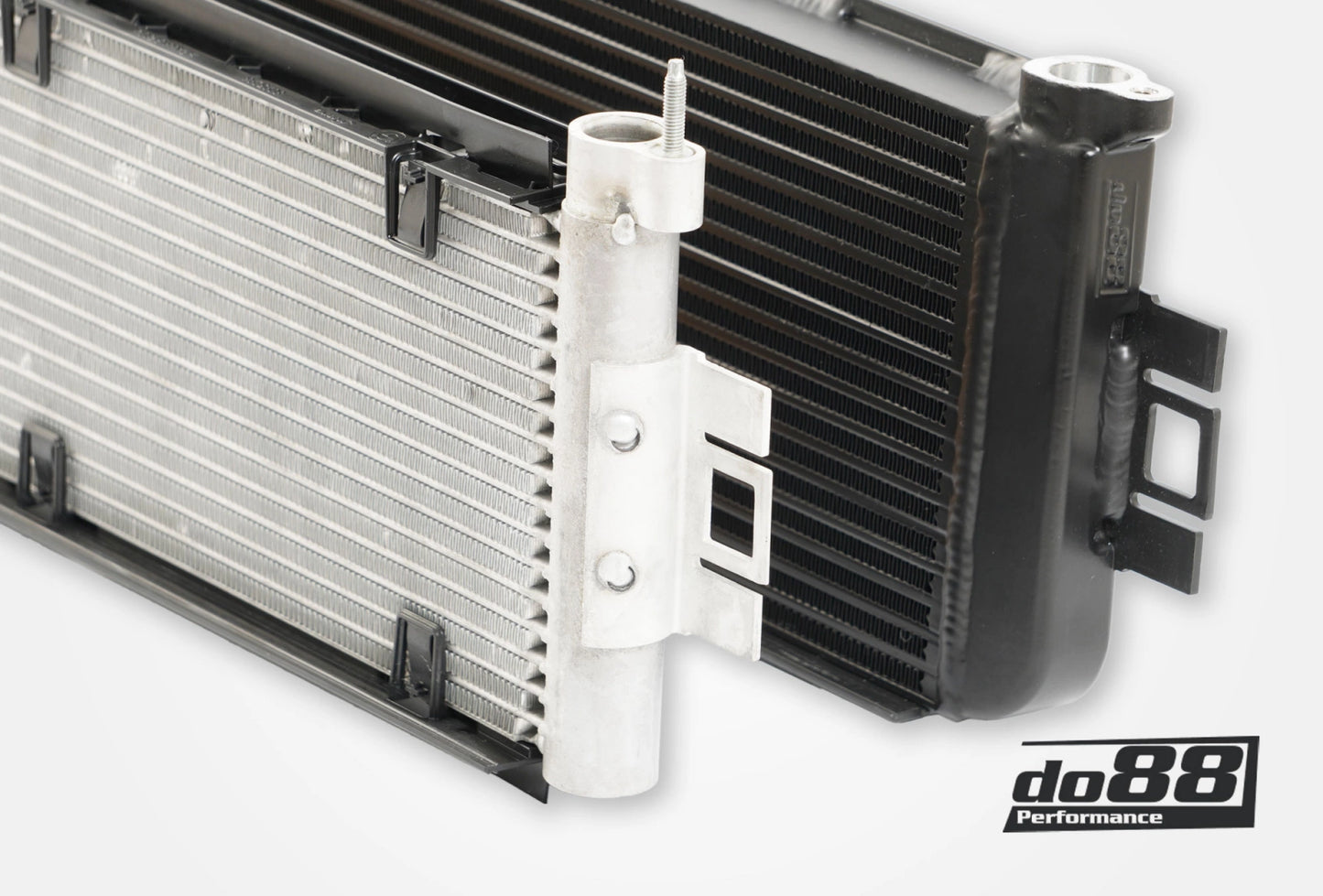 do88 Engine oil cooler, BMW M2 M3 M4 G80 G82 G87 (S58)